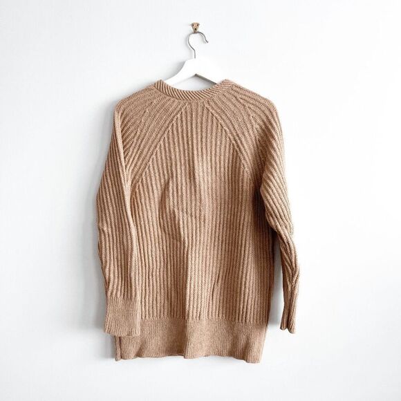 Banana Republic Women's V-Neck Sweater Pullover  Wool Alpaca Textura Tan Size XS - Picture 2 of 7